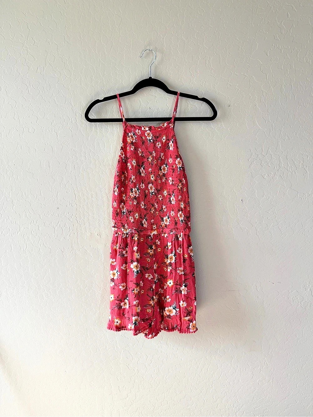 American Eagle Outfitters Floral Maxi Dress in Pink & Red Size Medium